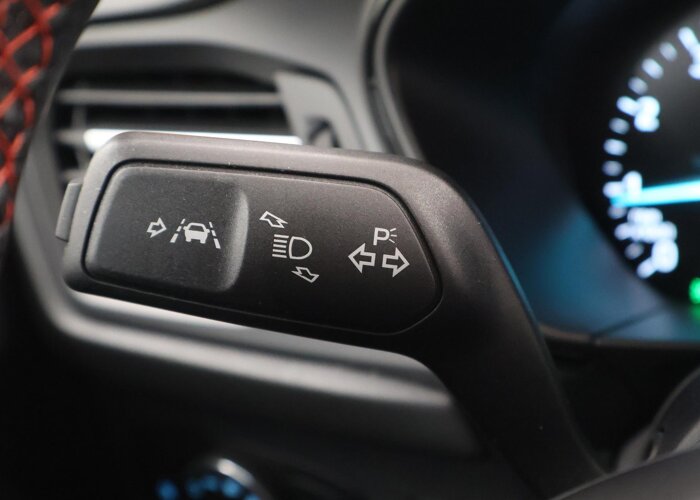 Ford FOCUS Wagon 1.0 EcoBoost Hybrid ST Line