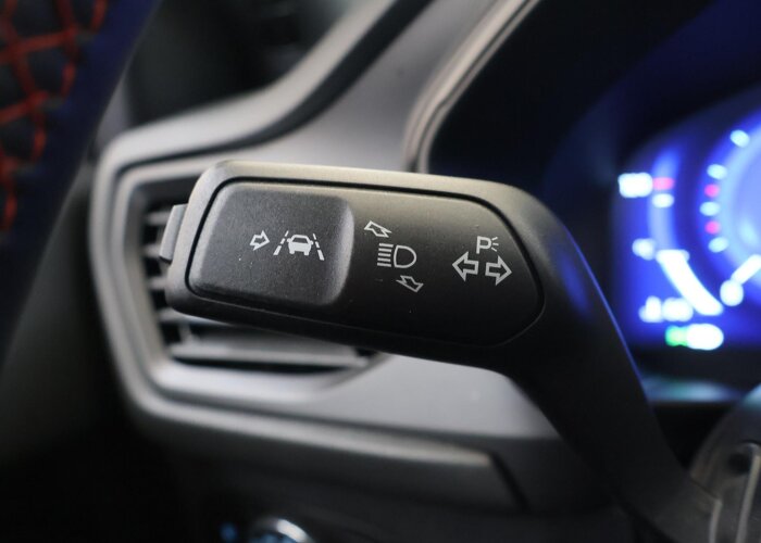 Ford FOCUS Wagon 1.0 EcoBoost Hybrid ST Line X