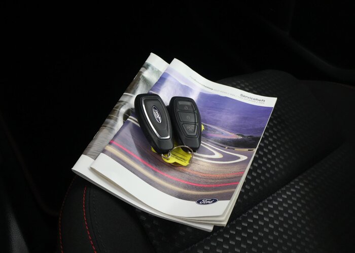 Ford FOCUS Wagon 1.0 EcoBoost Hybrid ST Line X