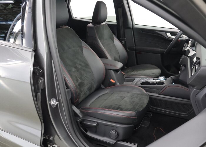 Ford Kuga 2.5 PHEV ST-Line X Black Pack