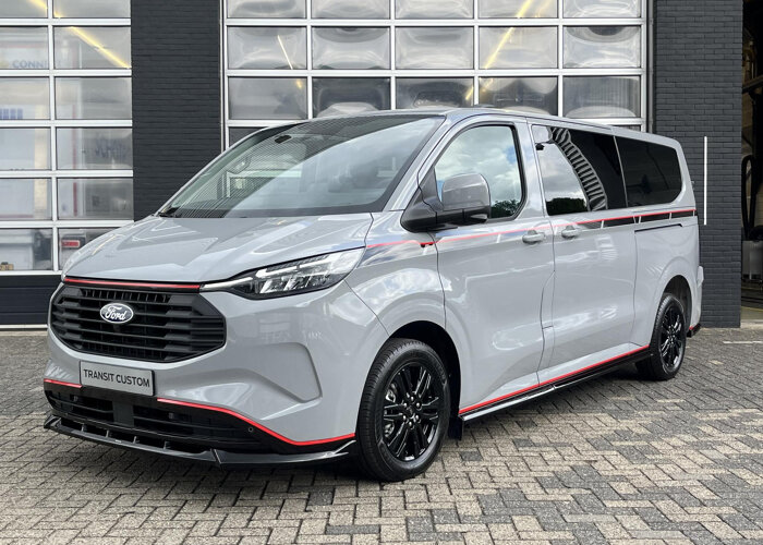 Ford Transit Custom 320 2.5 PHEV L2H1 Grey Platinum Dubbele Cabine