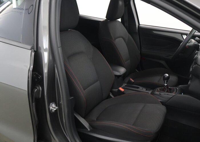 Ford Focus MCA ST-Line Style 1.0 EcoBoost Hybrid 6-bak 5-deur