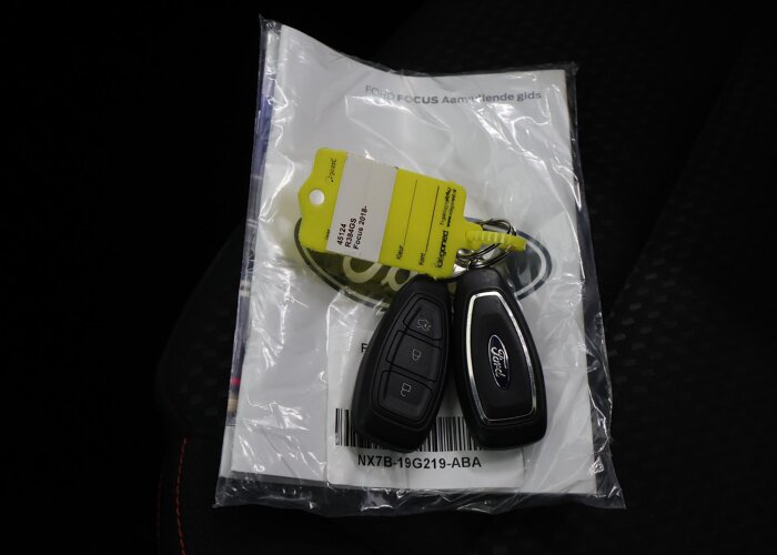 Ford Focus MCA ST-Line Style 1.0 EcoBoost Hybrid 6-bak 5-deur