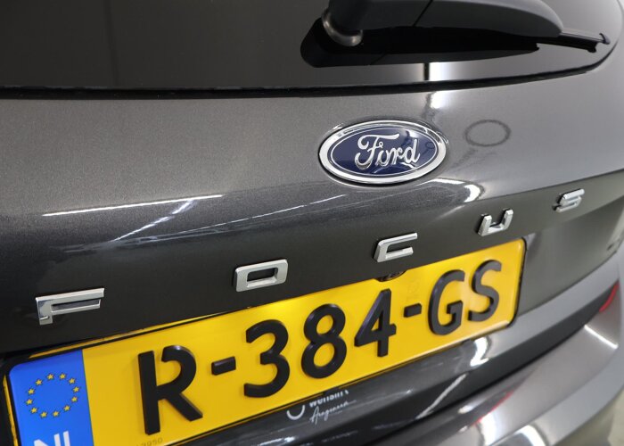 Ford Focus MCA ST-Line Style 1.0 EcoBoost Hybrid 6-bak 5-deur