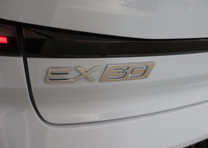 Volvo EX30 Single Motor Extended Range Plus 69 kWh