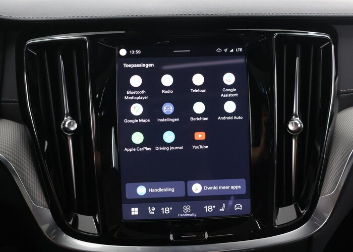 Volvo V60 2.0 T6 Plug-in hybrid AWD Ultra Dark