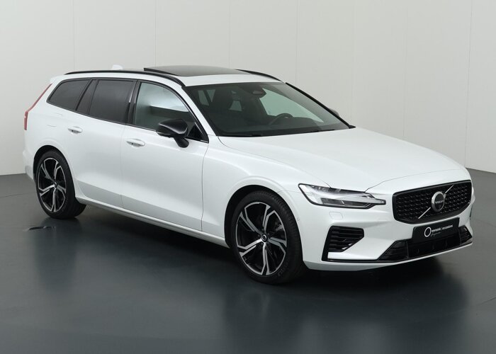 Volvo V60 2.0 T6 Plug-in hybrid AWD Ultra Dark
