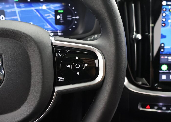 Volvo V60 2.0 T6 Plug-in hybrid AWD Ultra Dark