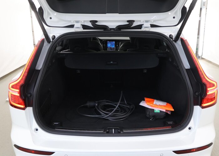 Volvo V60 2.0 T6 Plug-in hybrid AWD Ultra Dark