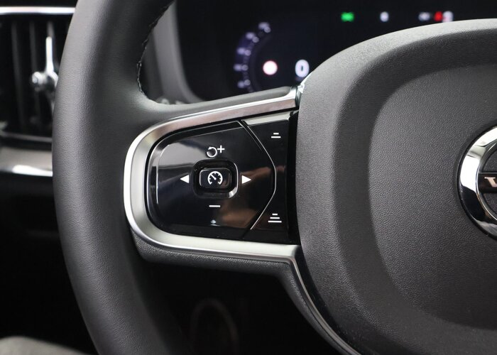 Volvo V60 2.0 T8 Plug-in hybrid AWD Ultra Dark