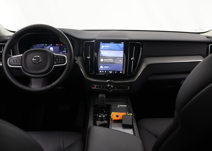 Volvo XC60 2.0 T6 Plug-in hybrid AWD Essential Bright