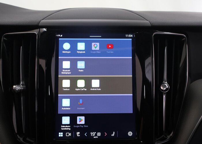 Volvo XC60 2.0 T6 Plug-in hybrid AWD Essential Bright