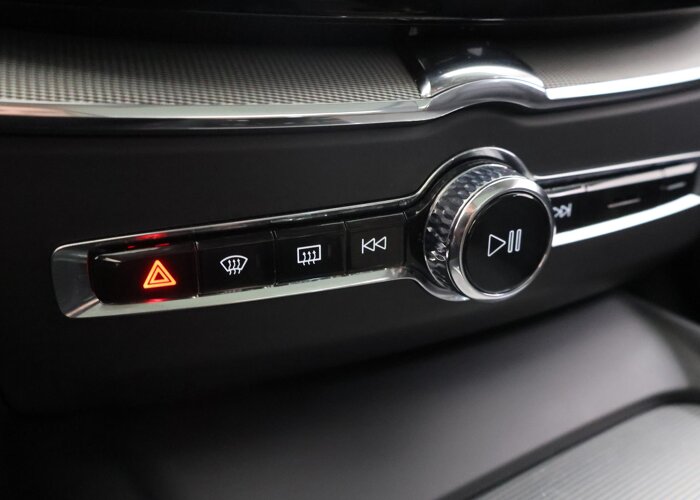 Volvo XC60 2.0 T6 Plug-in hybrid AWD Essential Bright