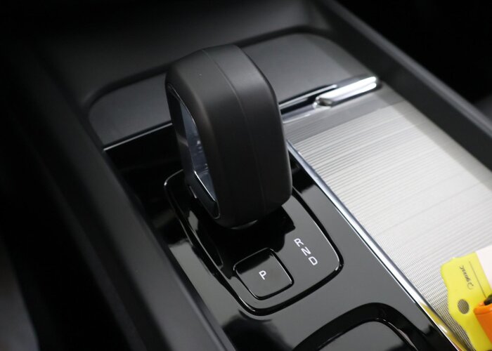 Volvo XC60 2.0 T6 Plug-in hybrid AWD Essential Bright
