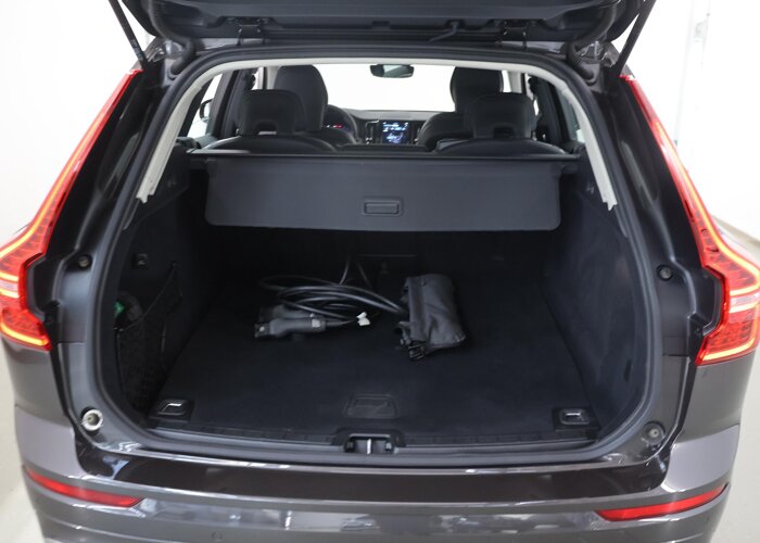 Volvo XC60 2.0 T6 Plug-in hybrid AWD Essential Bright