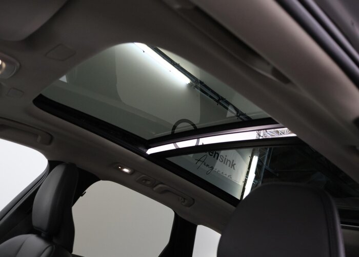 Volvo XC60 2.0 T6 Plug-in hybrid AWD Plus Dark