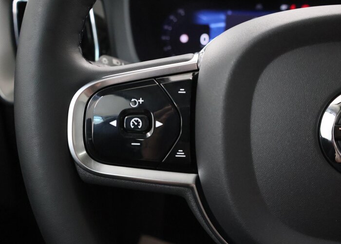 Volvo XC60 2.0 T6 Plug-in hybrid AWD Plus Dark