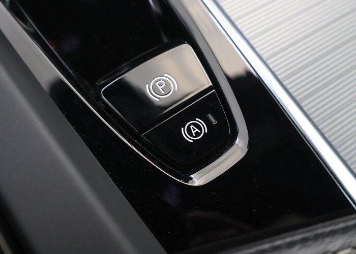 Volvo XC60 2.0 T6 Plug-in hybrid AWD R-Design