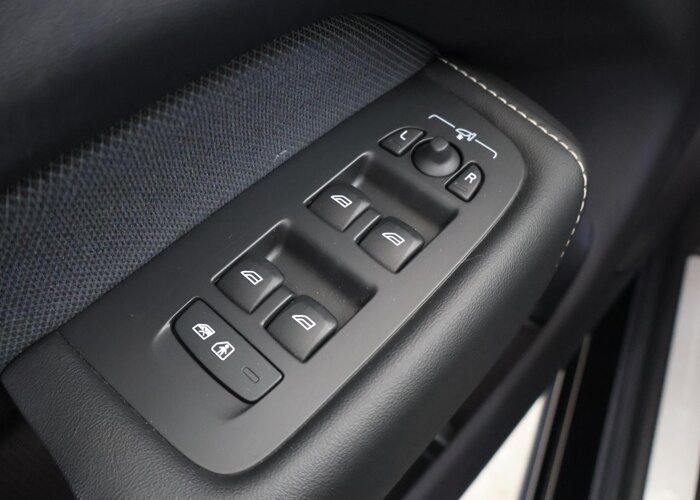 Volvo XC60 2.0 T6 Plug-in hybrid AWD R-Design