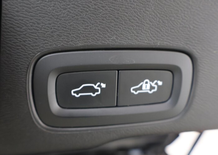 Volvo XC60 2.0 T6 Plug-in hybrid AWD R-Design