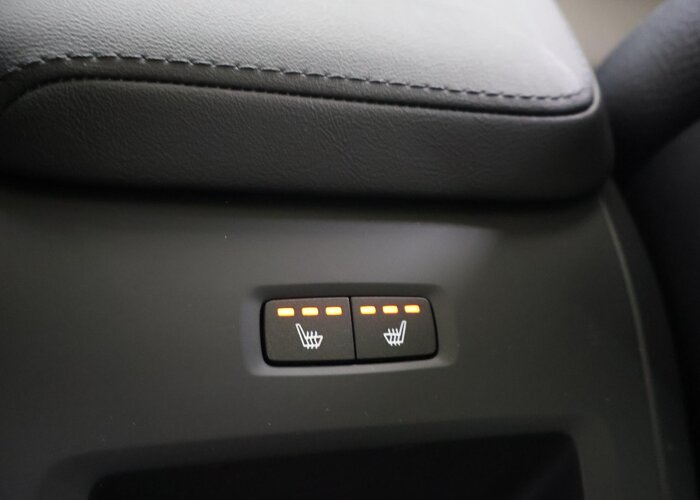 Volvo XC60 2.0 T8 Plug-in hybrid AWD Plus Dark
