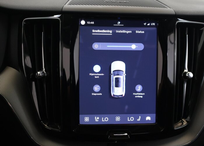 Volvo XC60 2.0 T8 Plug-in hybrid AWD Plus Dark