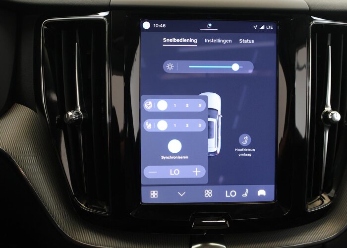 Volvo XC60 2.0 T8 Plug-in hybrid AWD Plus Dark