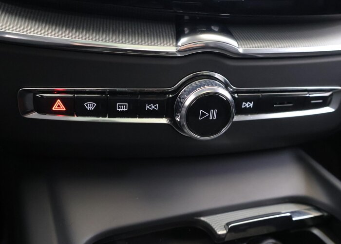 Volvo XC60 2.0 T8 Plug-in hybrid AWD Plus Dark