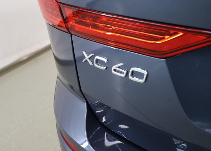 Volvo XC60 2.0 T8 Plug-in hybrid AWD Plus Dark