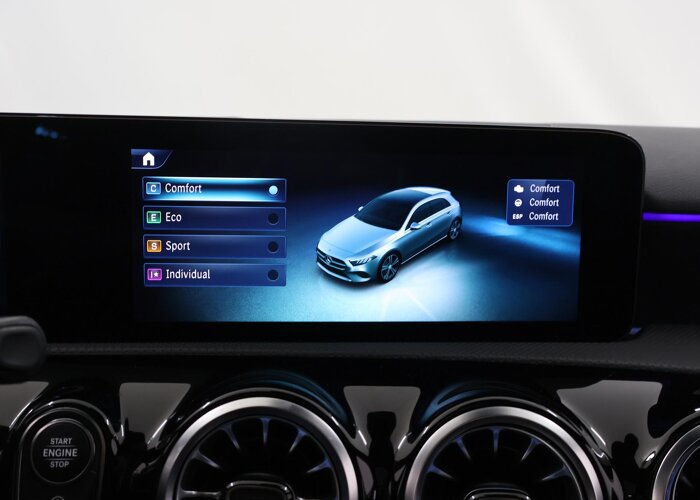 Mercedes-Benz A-Klasse 180 Star Edition AMG Line