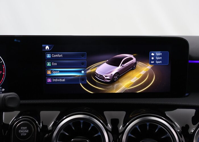 Mercedes-Benz A-Klasse 180 Star Edition AMG Line