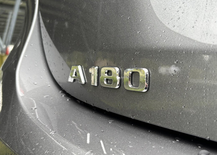 Mercedes-Benz A-Klasse 180 Business Solution AMG