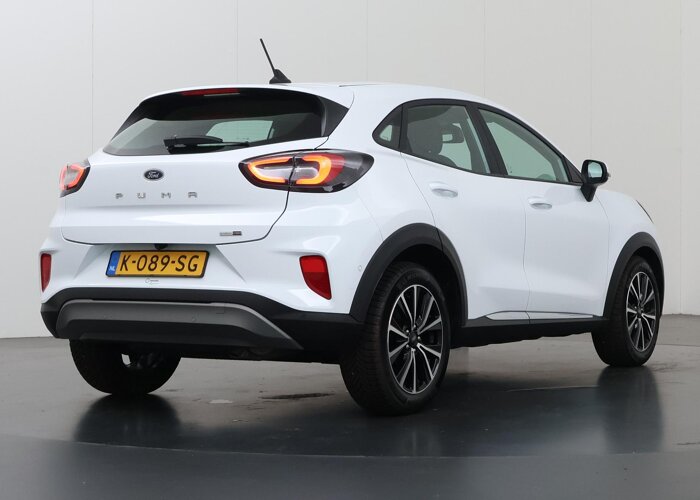 Ford Puma 1.0 EcoBoost Hybrid Titanium