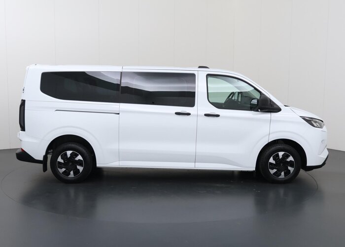 Ford Transit Custom 340 | 2.5 PHEV | L2 H1 | TREND | 9-PERSOONS |