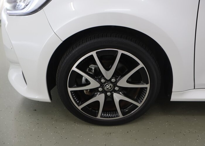 Toyota Yaris 1.5 Hybrid Executive