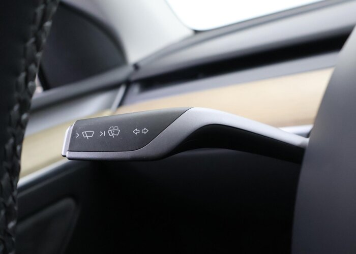 Tesla Model Y RWD 58 kWh