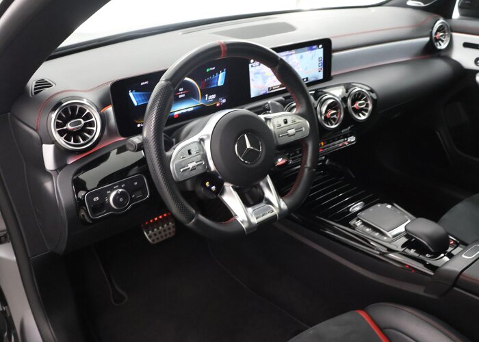 Mercedes-Benz CLA-Klasse AMG 35 4MATIC Premium Plus