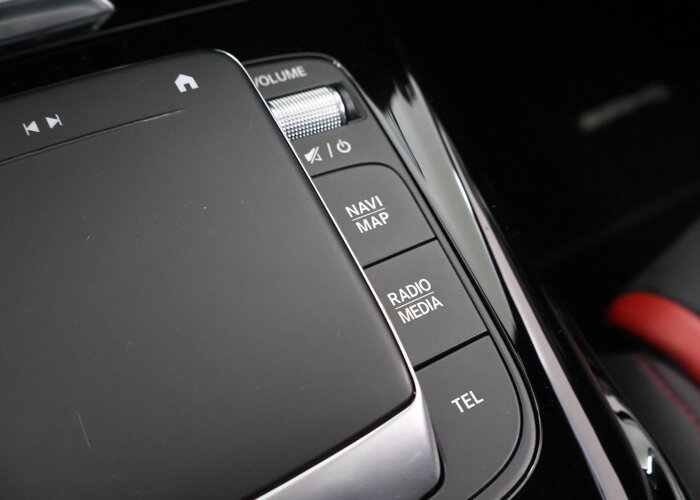 Mercedes-Benz CLA-Klasse AMG 35 4MATIC Premium Plus