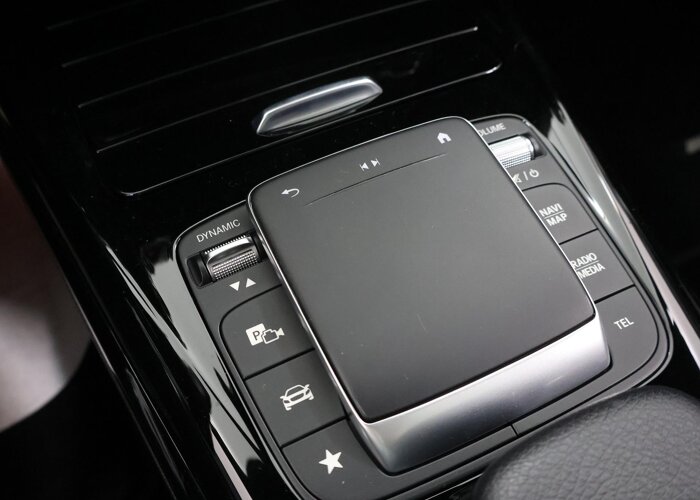 Mercedes-Benz CLA-Klasse AMG 35 4MATIC Premium Plus