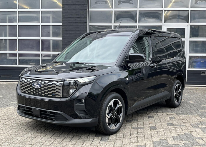 Ford E-Transit Courier Limited 46 kWh