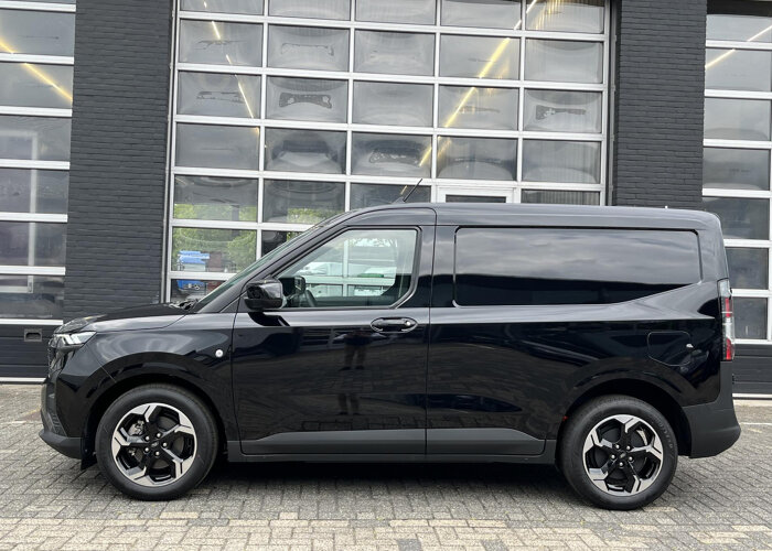 Ford E-Transit Courier Limited 46 kWh