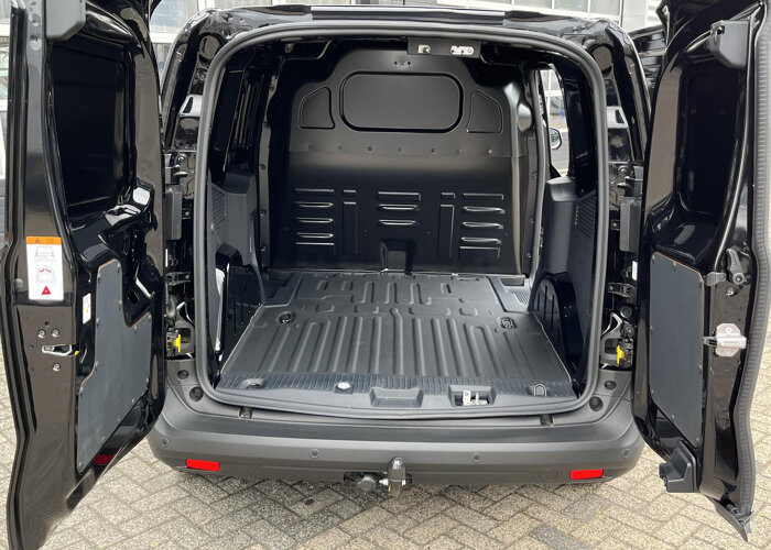 Ford E-Transit Courier Limited 46 kWh