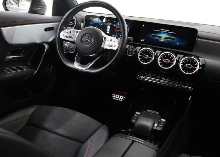 Mercedes-Benz CLA-Klasse 250 Premium