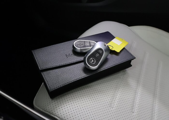 Mercedes-Benz GLC 300e 4MATIC AMG Line