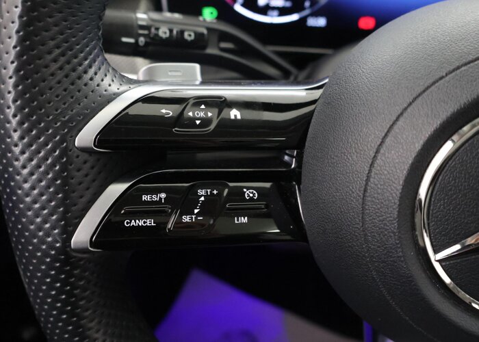 Mercedes-Benz GLC 300e 4MATIC AMG Line