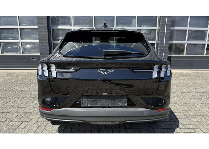 Ford Mustang Mach-E Extended Premium RWD 88 kWh