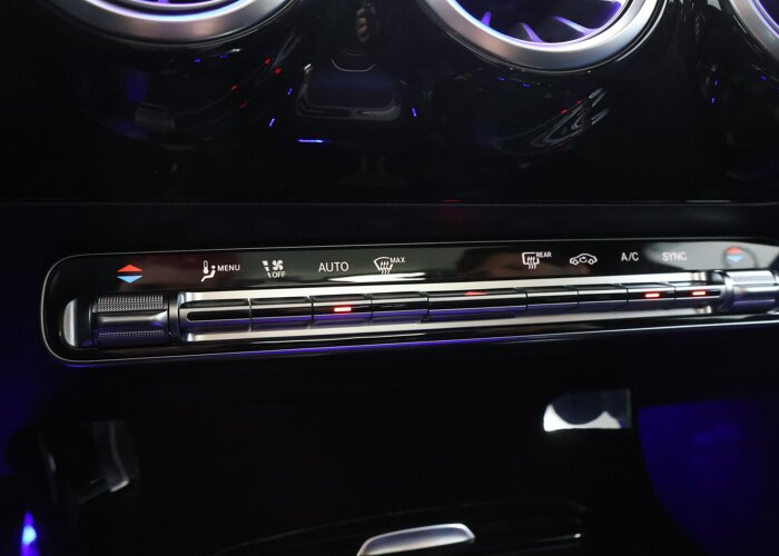 Mercedes-Benz CLA-Klasse 180 Business Solution AMG