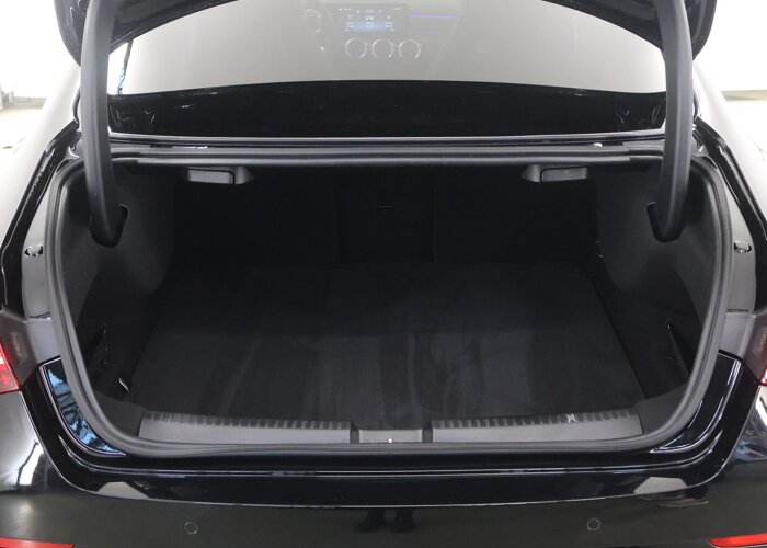 Mercedes-Benz CLA-Klasse 180 Business Solution AMG