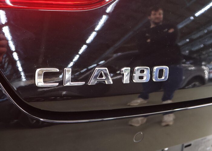 Mercedes-Benz CLA-Klasse 180 Business Solution AMG