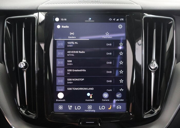 Volvo XC60 2.0 T8 Plug-in hybrid AWD Ultra Dark